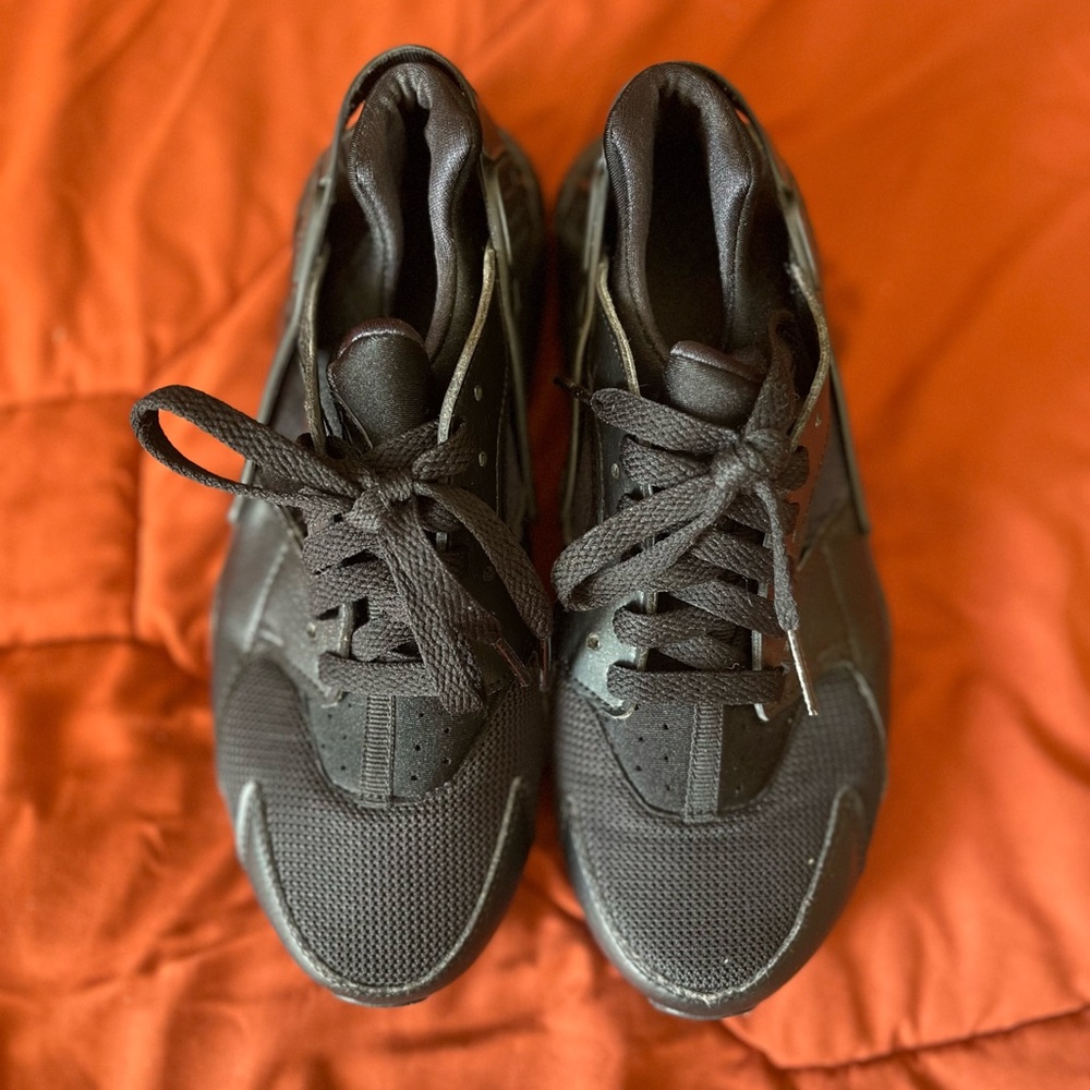 Kids' Black Nike Huaraches